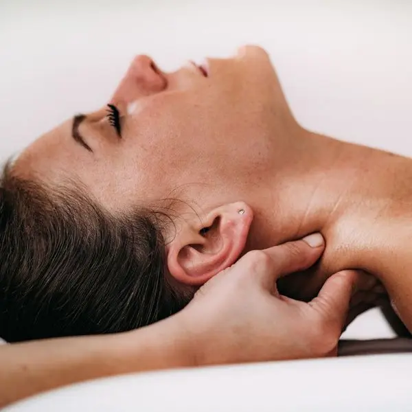 Massage therapy as a natural alternative to pain medication at Robinson Chiropractic PA
